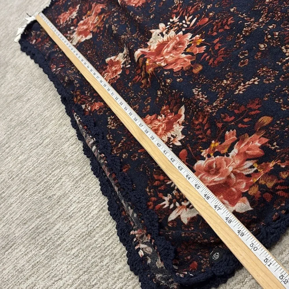 NWT Treasure & Bond All Over Rose Floral Print Crochet Lace Trim Scarf *Flawed